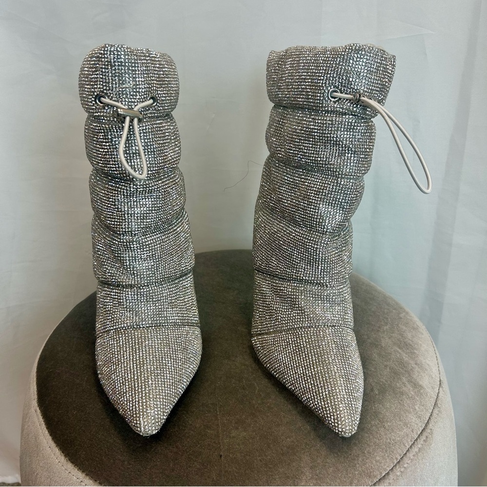 STEVE MADDEN CLOAK-R QUILTED SILVER RHINESTONE DIAMANTÉ EMBELLISHED ANKLE BOOTS - Picture 7 of 10